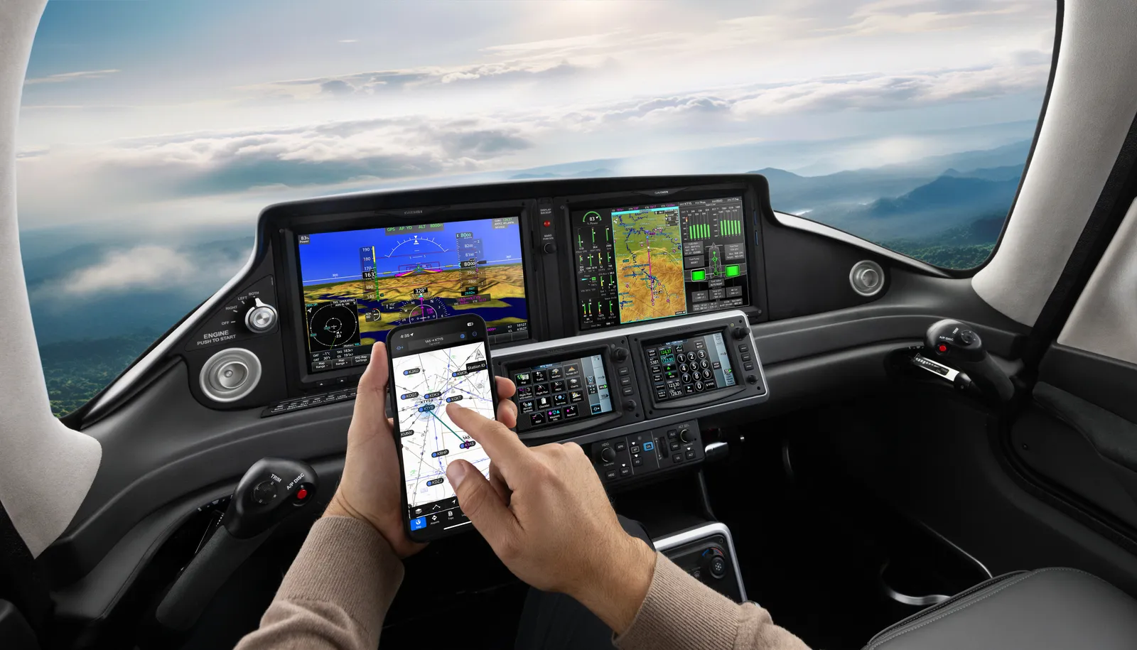 Cirrus aircraft in stable, majestic flight